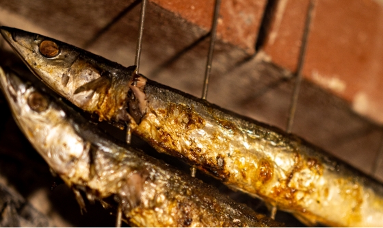 秋刀魚の柚香焼き（串打ち）